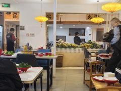 -毛辣果·贵州红酸汤牛肉火锅(西单店)