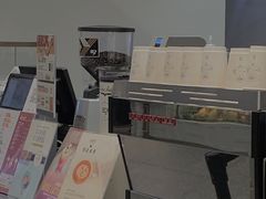 -闻道万巷咖啡馆(南大街地铁站店)