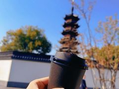 -龙华寺