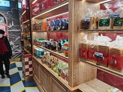 零售区-TOUCH泰奇(航头路店)