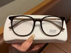 -爱视眸Eyeblling眼镜·依视路·蔡司镜片折扣店(百联南方商城购物中心)