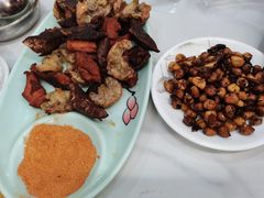 -一口猪海鲜浑锅·东北家常菜