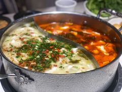 -德林酸菜鱼火锅(南丹店)