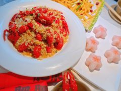 -肥肥虾庄·金牌油焖大虾(沙湖店)