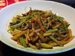 -魏铭鱼头捞饭(晋阳路店)