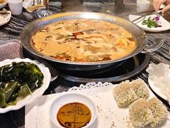 -老船舫·现做活鲜鱼馆(东郊记忆店)