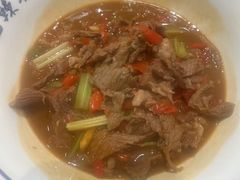 -笨豆腐居民楼菜馆•江西小炒(天津开发区店)