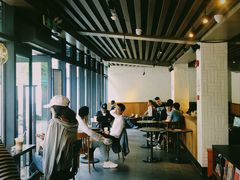 -星巴克(西藏路店)