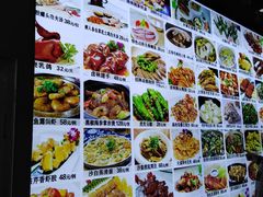 -聚鲜港（五洞）牛肉自选火锅