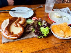 火腿奶酪面包圈三明治-宝莱纳餐厅(滨江店)