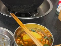 -鸿顺老铁锅美蛙鱼府(解放碑店)