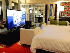 -喜鹊愉家酒店(郑州曼哈顿博览中心地铁站店)