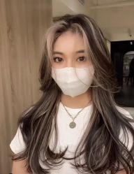 -苑苑发型设计