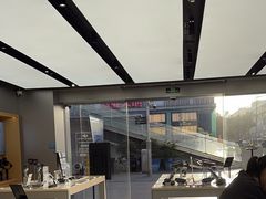 -DJI大疆(深圳华强北曼哈授权体验店)