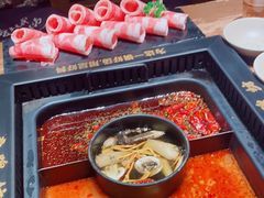 -老牌坊云南鱼豆花火锅(嵩山店)