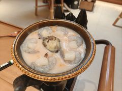 -老牌坊云南鱼豆花火锅(哈西万达店)