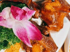 脆皮乳鸽-穆桂英美食(城中店)