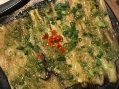 -何师烧烤·香辣蟹·川菜·30年老品牌(太古里旗舰店)