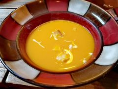-SISTERS BAR RESTAURANT川意酒馆(嘉善老市H楼店)