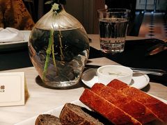 餐前面包黄油-壳里西餐厅Coquille Seafood Bistro(蒙自路店)