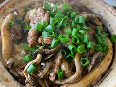 黄鳝牛肉煲仔饭-关氏饮食店