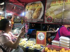 -芒果糯米饭摊子