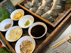 -围炉肉舍•炭烤活鳗•丹东海鲜烤肉(步行街店)