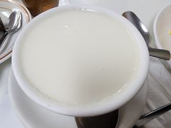 冻蛋白炖鲜奶-澳洲牛奶公司(佐敦店)