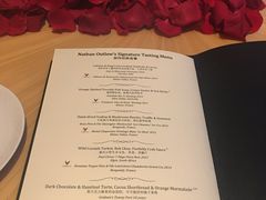 -迪拜帆船酒店海底餐厅