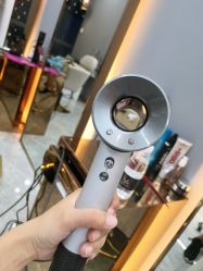 -V+SALON造型