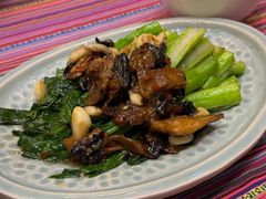 -香巴拉云南餐厅(华莱坞店)