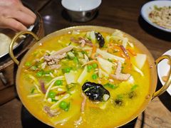 -穿越时尚餐厅(英武中路店)