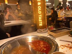 -老房老舍重庆火锅(假日城市店)