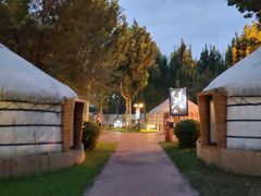 -九十九顶毡房(阜石路店)