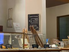 面包甜点陈列柜-WHEAT&BAKER-麥(凯德来福士店)