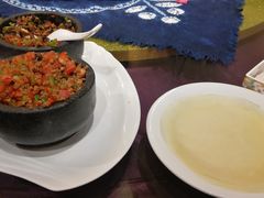 黑红三剁双拼-蝴蝶泉宾馆-中餐厅