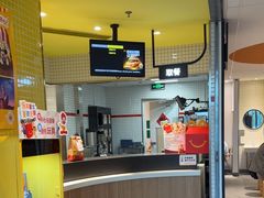 -麦当劳(普陀香溢花城店)