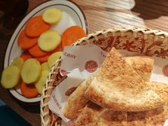 -纳鲁孜·新疆特色餐厅(上海悦荟广场店)