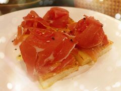 帕尔马火腿/ 软烤吐司/自制酸-wineapp葡萄酒餐吧(外滩金融中心店)