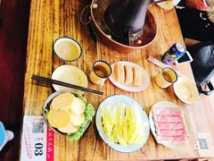 -东镇老火锅(长春路首店)