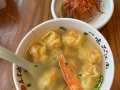 蟹黄大虾小馄饨-鑫震源·苏式大虾生煎(山塘街店)