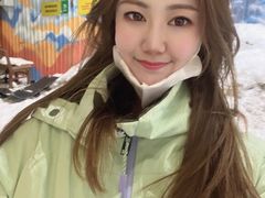 -乔波室内滑雪场