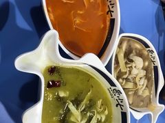 -三清洞摩西韩式年糕火锅(威高广场店)