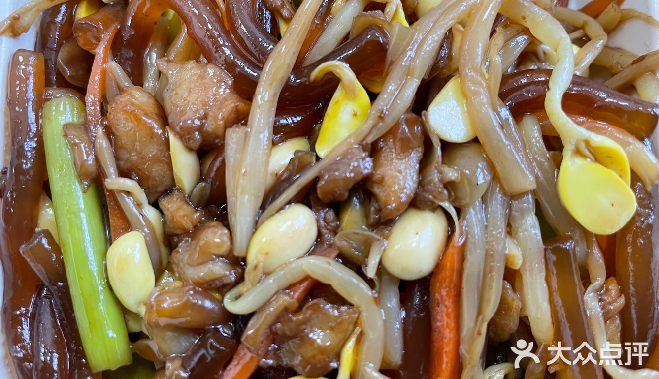 红烧小丸子盒饭