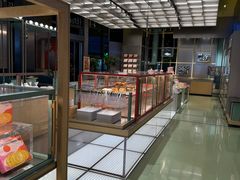 -好利来(建邺吾悦广场Lab主题店)