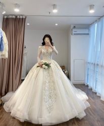 -予白婚纱礼服馆