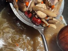 -蘑界·野生菌火锅(深业上城店)