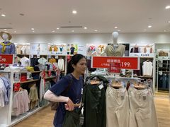 -优衣库(东莞汇一城店)