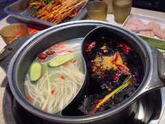 -钢管厂五区小郡肝串串香(蜀都万达店)