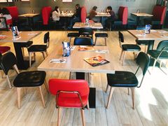 大堂-必胜客(新中纬店)